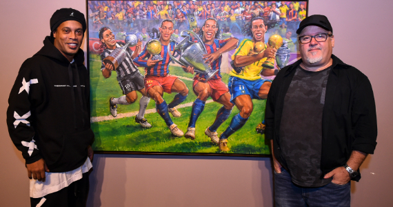 Casa das Rosas entra no ritmo da Copa com exposição sobre Ronaldinho Gaúcho Casa das Rosas entra no ritmo da Copa com exposição sobre Ronaldinho Gaúcho