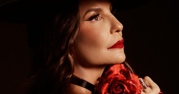 Ivete Sangalo leva Ivete Sangalo leva