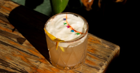 Lupe Bar lança drink junino com Ecopaetê comestível Eventos BaresSP 570x300 imagem
