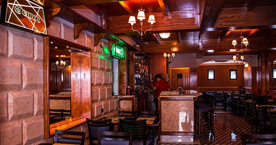 Aniversário dos 18 anos do The Blue Pub Paulista com menu especial