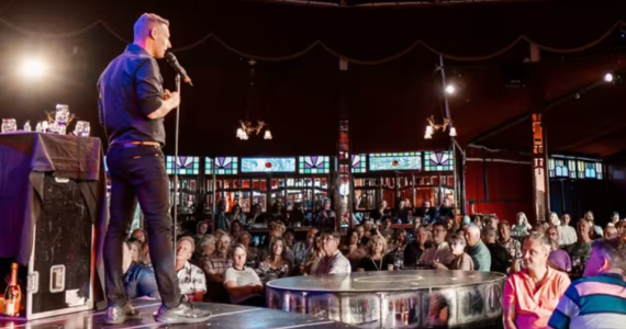 An Idiot's Guide to Wine une stand-up comedy e degustação de vinhos