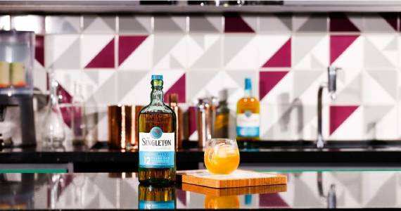 Quarta nada Clássica - Happy Hour com promoção Singleton no Bar Fornô