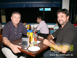 Noite animada na Cervejaria Luiz Fernandes Noite animada na Cervejaria Luiz Fernandes