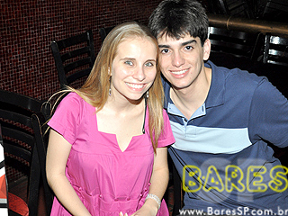 Solte a voz no Opereta Bar & Videokê Solte a voz no Opereta Bar & Videokê