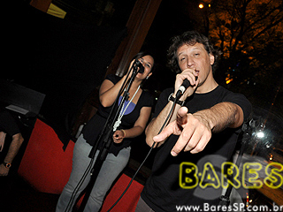 Solte a voz no Opereta Bar & Videokê Solte a voz no Opereta Bar & Videokê