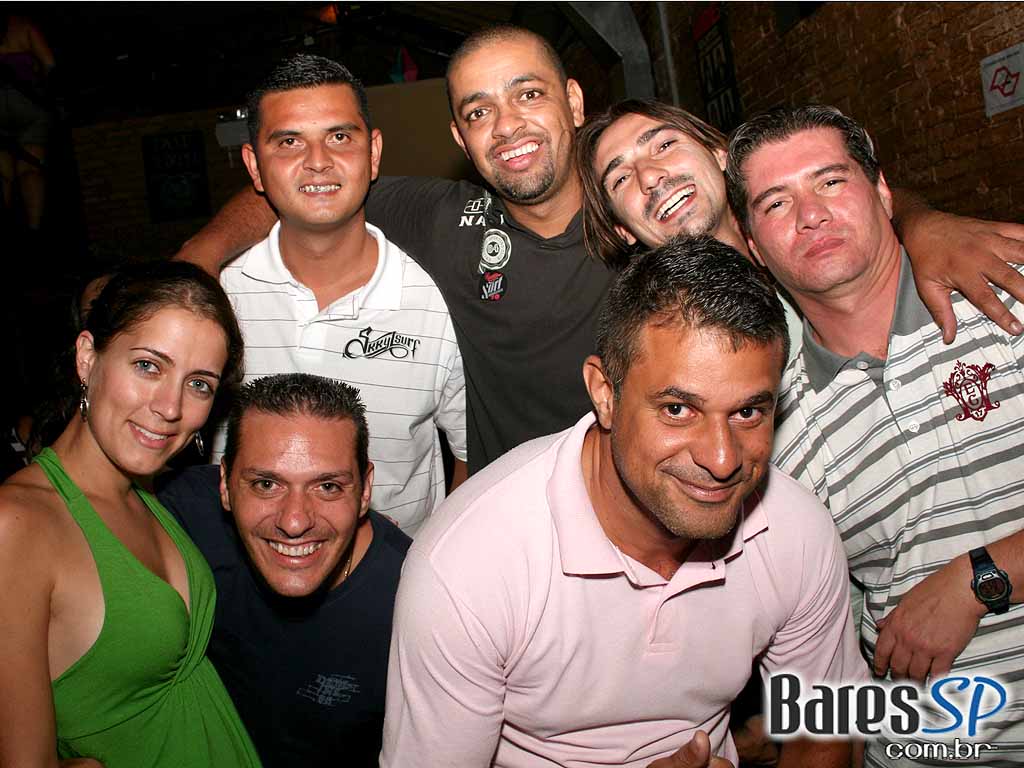 Comece o fim de semana no Café Aurora Comece o fim de semana no Café Aurora