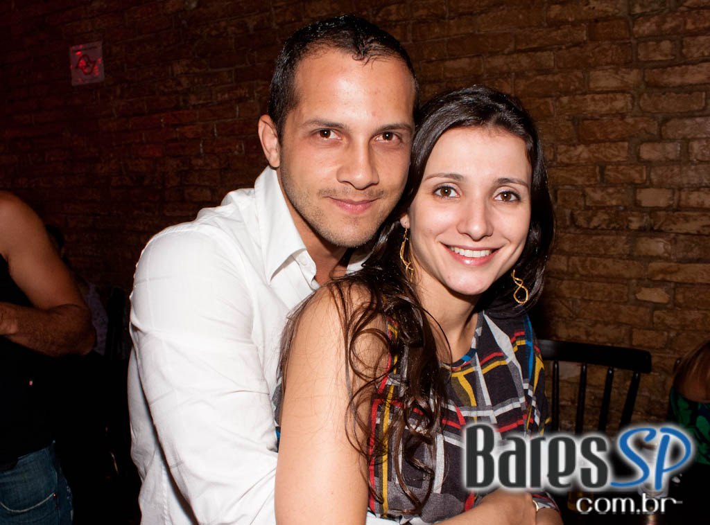 Gregos e Troianos, Sismika, Não Concordo no Café Aurora Gregos e Troianos, Sismika, Não Concordo no Café Aurora