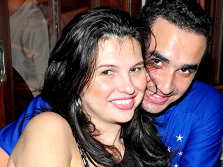 Futebol no telão no Zeppelin Madalena 