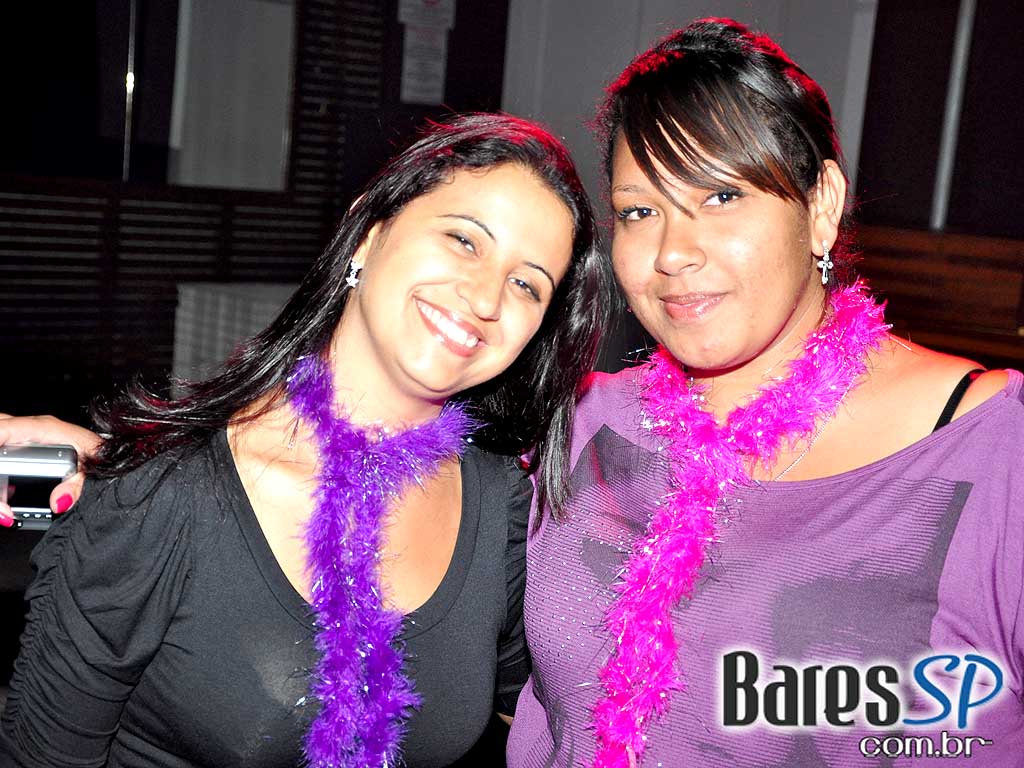 Trash 80's comemora 8 anos com super festa na The Week Trash 80's comemora 8 anos com super festa na The Week