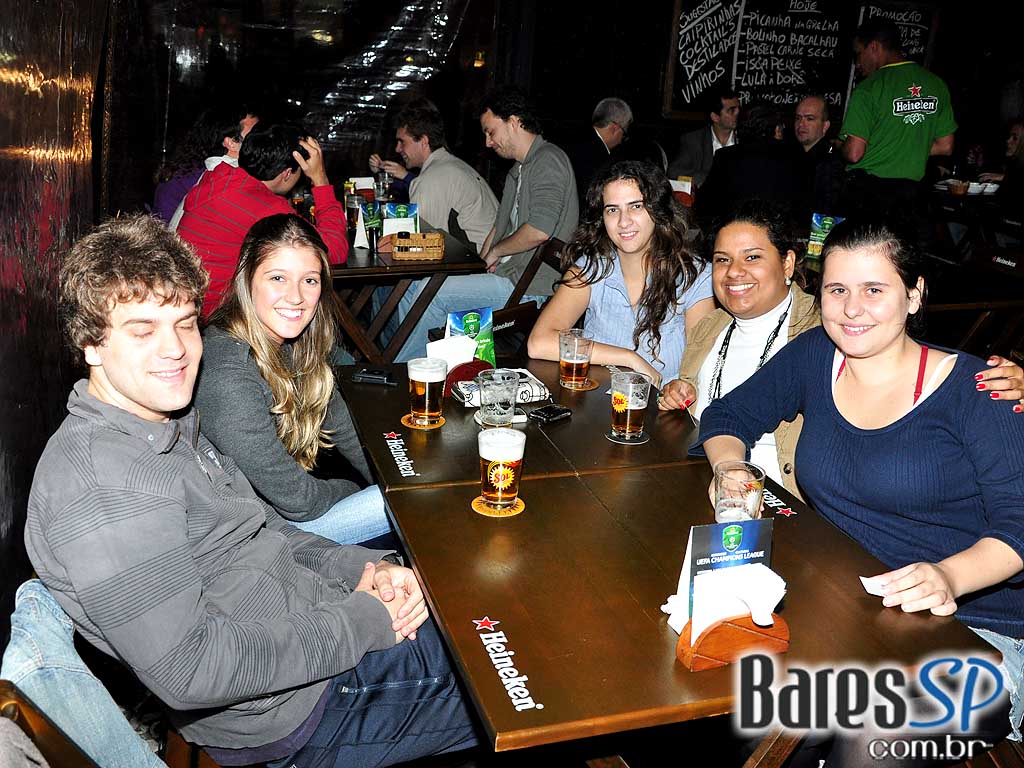 Happy hour no Bar Prainha Paulista Happy hour no Bar Prainha Paulista