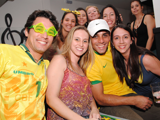 Copa do Mundo 2010 na Vila é no Vigário