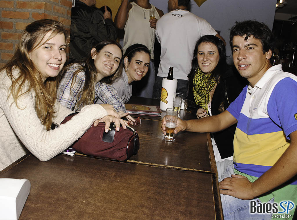 Happy Hour no Caetano s Happy Hour no Caetano s