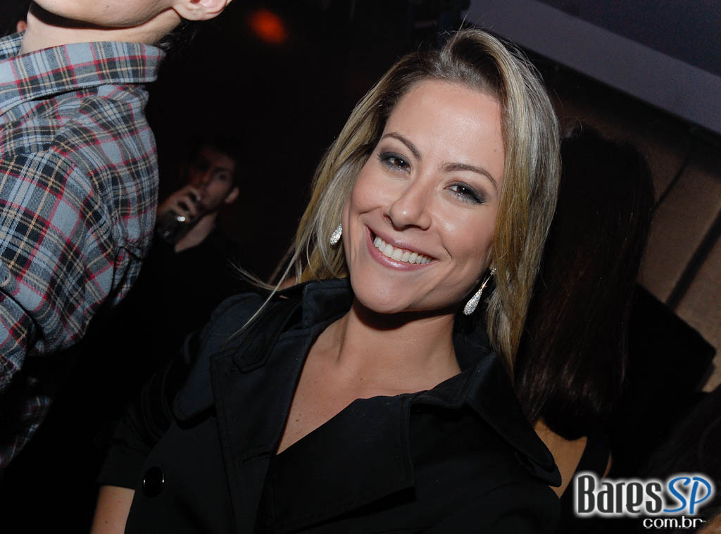 O badalado produtor francês Mitch L.J. foi atração da Kiss & Fly O badalado produtor francês Mitch L.J. foi atração da Kiss & Fly