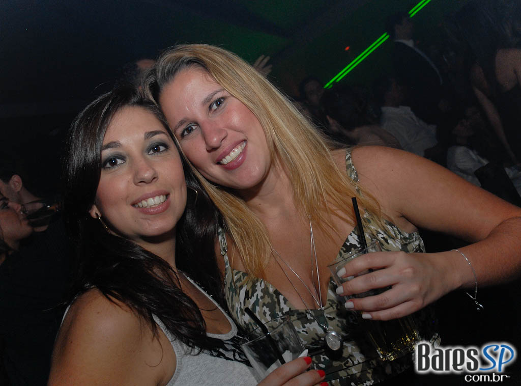 O badalado produtor francês Mitch L.J. foi atração da Kiss & Fly O badalado produtor francês Mitch L.J. foi atração da Kiss & Fly