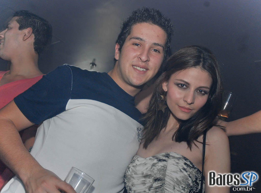 O badalado produtor francês Mitch L.J. foi atração da Kiss & Fly O badalado produtor francês Mitch L.J. foi atração da Kiss & Fly