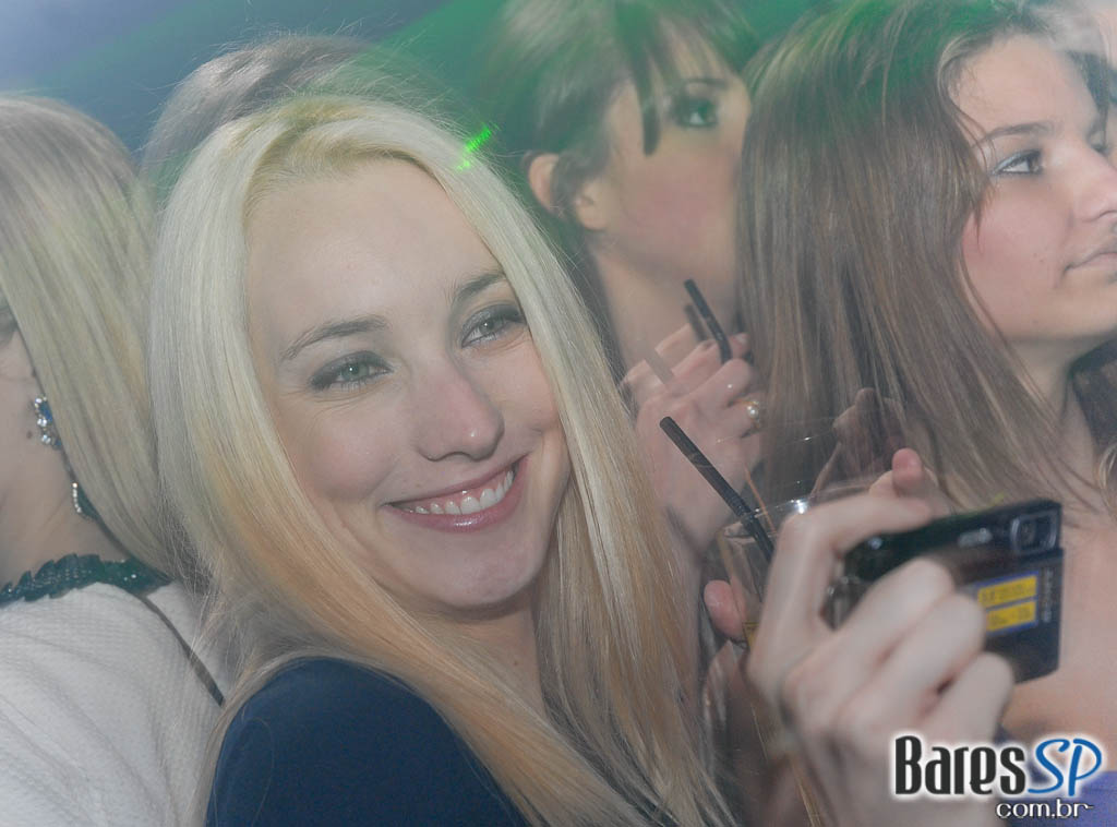 O badalado produtor francês Mitch L.J. foi atração da Kiss & Fly O badalado produtor francês Mitch L.J. foi atração da Kiss & Fly