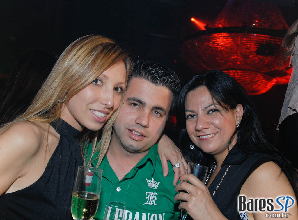 O badalado produtor francês Mitch L.J. foi atração da Kiss & Fly O badalado produtor francês Mitch L.J. foi atração da Kiss & Fly