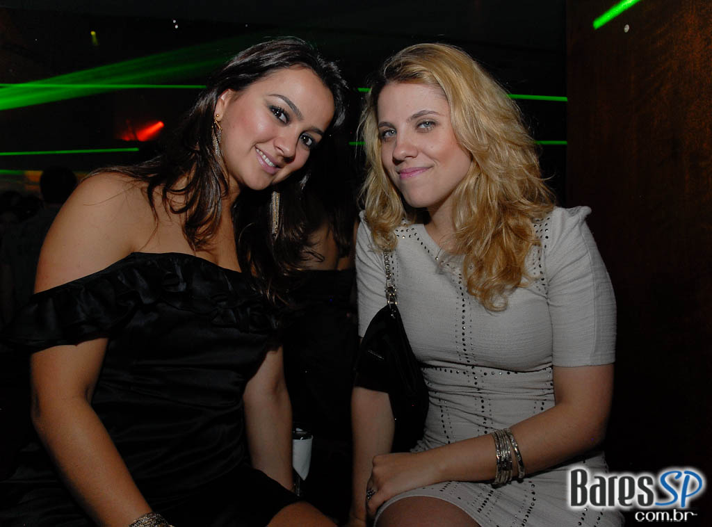 O badalado produtor francês Mitch L.J. foi atração da Kiss & Fly O badalado produtor francês Mitch L.J. foi atração da Kiss & Fly