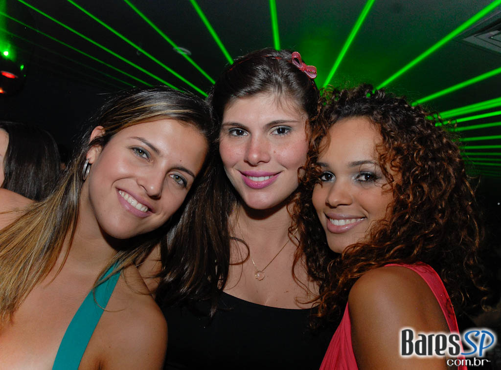 O badalado produtor francês Mitch L.J. foi atração da Kiss & Fly O badalado produtor francês Mitch L.J. foi atração da Kiss & Fly