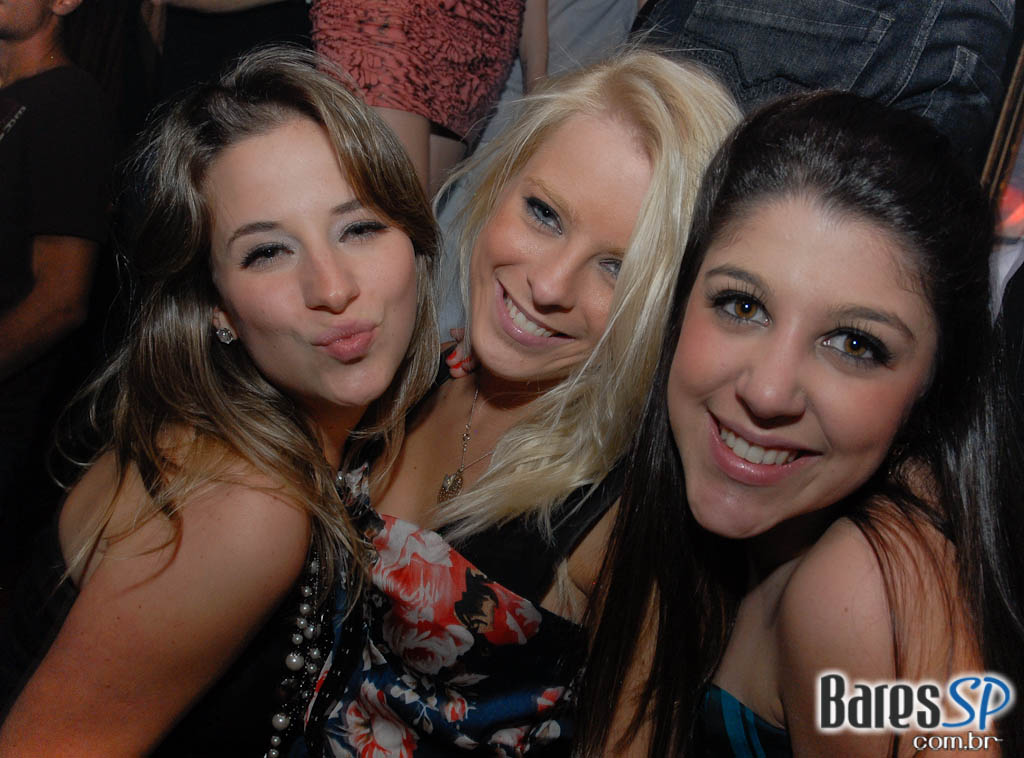 O badalado produtor francês Mitch L.J. foi atração da Kiss & Fly O badalado produtor francês Mitch L.J. foi atração da Kiss & Fly