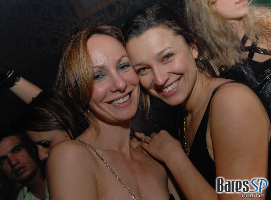 O badalado produtor francês Mitch L.J. foi atração da Kiss & Fly O badalado produtor francês Mitch L.J. foi atração da Kiss & Fly