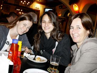 Noite de domingo no Zeppelin Madalena