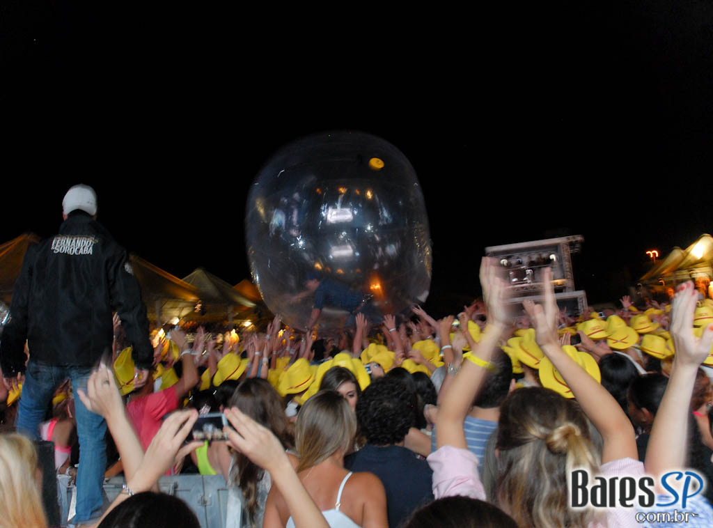 Jorge & Mateus, Cheiro de Amor, Jeito Moleque e muito mais na festa Planeta Universitário no Anhembi Jorge & Mateus, Cheiro de Amor, Jeito Moleque e muito mais na festa Planeta Universitário no Anhembi