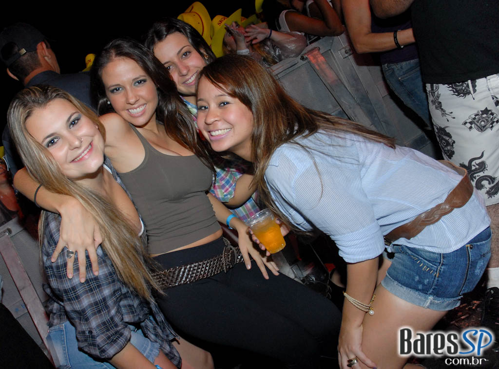 Jorge & Mateus, Cheiro de Amor, Jeito Moleque e muito mais na festa Planeta Universitário no Anhembi Jorge & Mateus, Cheiro de Amor, Jeito Moleque e muito mais na festa Planeta Universitário no Anhembi