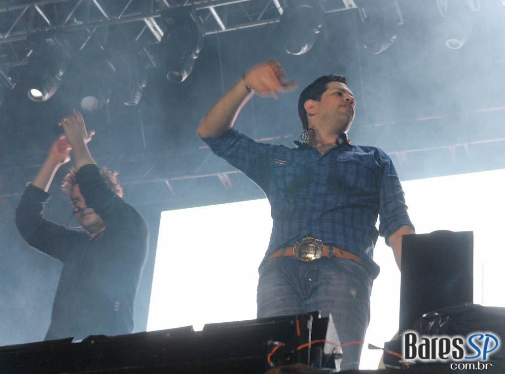 Jorge & Mateus, Cheiro de Amor, Jeito Moleque e muito mais na festa Planeta Universitário no Anhembi Jorge & Mateus, Cheiro de Amor, Jeito Moleque e muito mais na festa Planeta Universitário no Anhembi