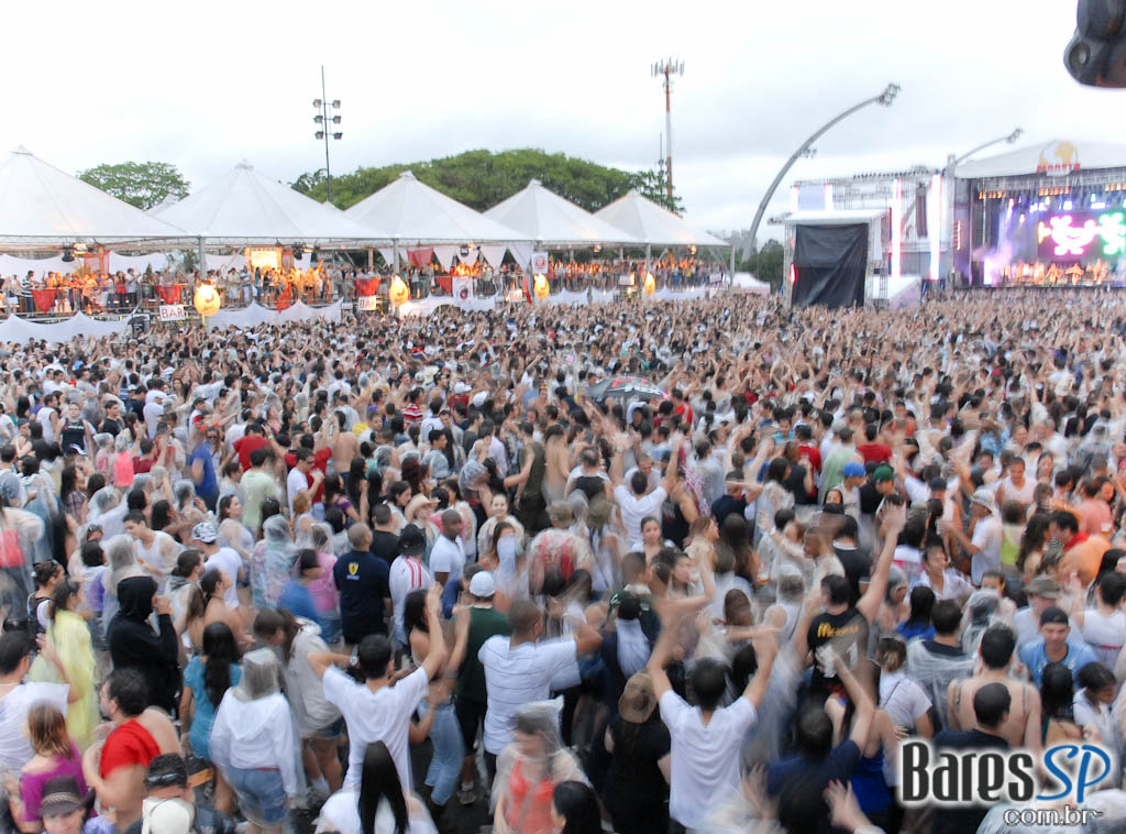 Jorge & Mateus, Cheiro de Amor, Jeito Moleque e muito mais na festa Planeta Universitário no Anhembi Jorge & Mateus, Cheiro de Amor, Jeito Moleque e muito mais na festa Planeta Universitário no Anhembi
