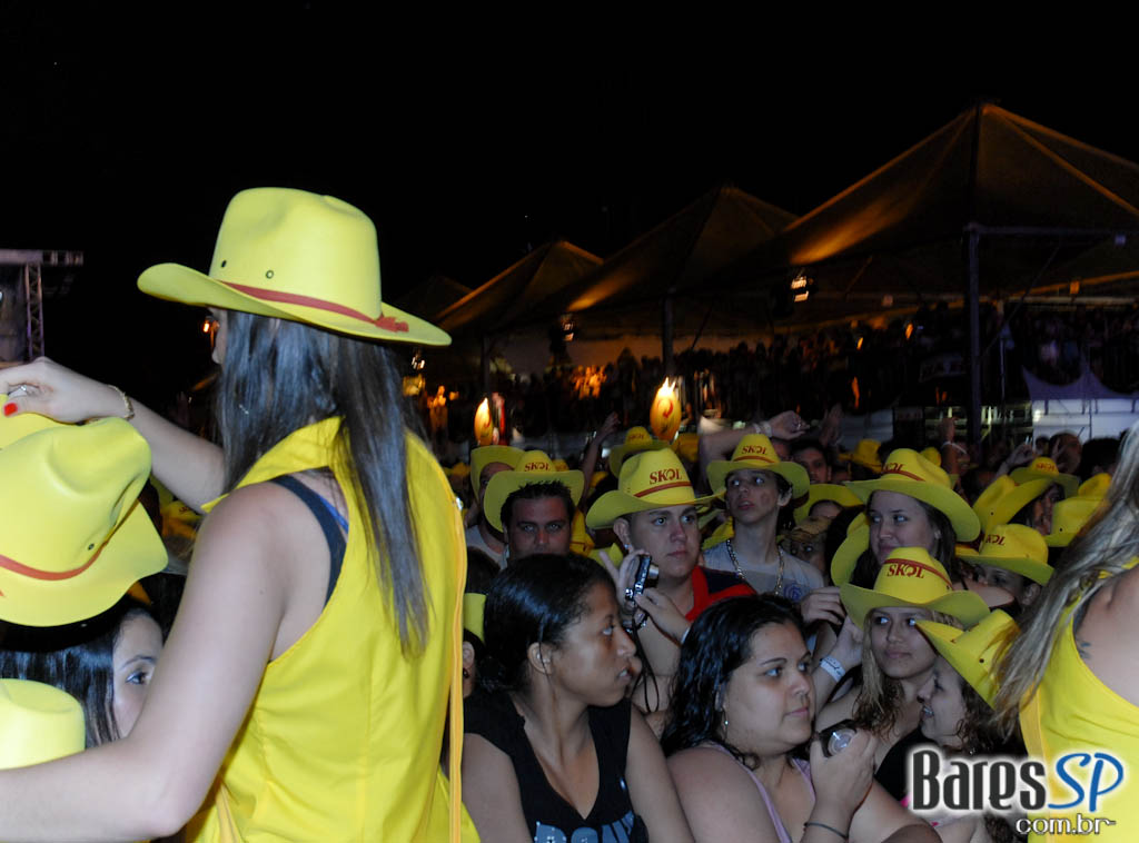 Jorge & Mateus, Cheiro de Amor, Jeito Moleque e muito mais na festa Planeta Universitário no Anhembi Jorge & Mateus, Cheiro de Amor, Jeito Moleque e muito mais na festa Planeta Universitário no Anhembi