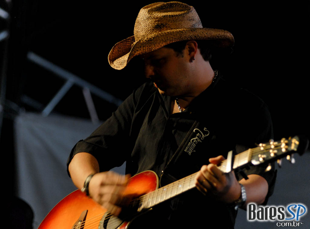 Jorge & Mateus, Cheiro de Amor, Jeito Moleque e muito mais na festa Planeta Universitário no Anhembi Jorge & Mateus, Cheiro de Amor, Jeito Moleque e muito mais na festa Planeta Universitário no Anhembi