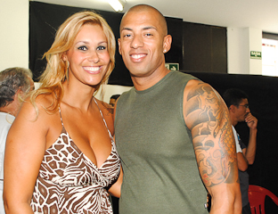 Feijoada com Samba anima o sábado na quadra da Vai - Vai