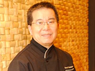 O renomado cozinheiro Shundi Kobayashi inaugura o Shinjuku Restaurante