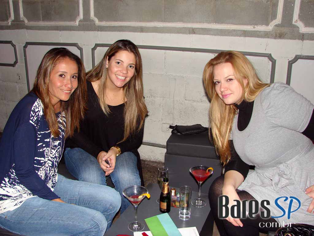 Sonique Bar recebeu a dupla 2 become 1 na quinta-feira Sonique Bar recebeu a dupla 2 become 1 na quinta-feira