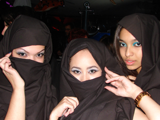 Velório Marítimo de Osama! é destaque do Clube Glória nesta sexta-feira