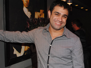 The Society toca love songs no Dia dos Namorados