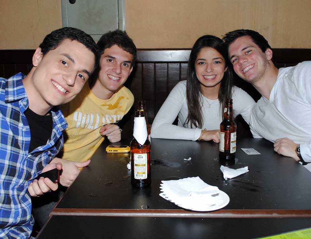 Sábado foi dia de Grooveria no palco do Bleecker St. Sábado foi dia de Grooveria no palco do Bleecker St.