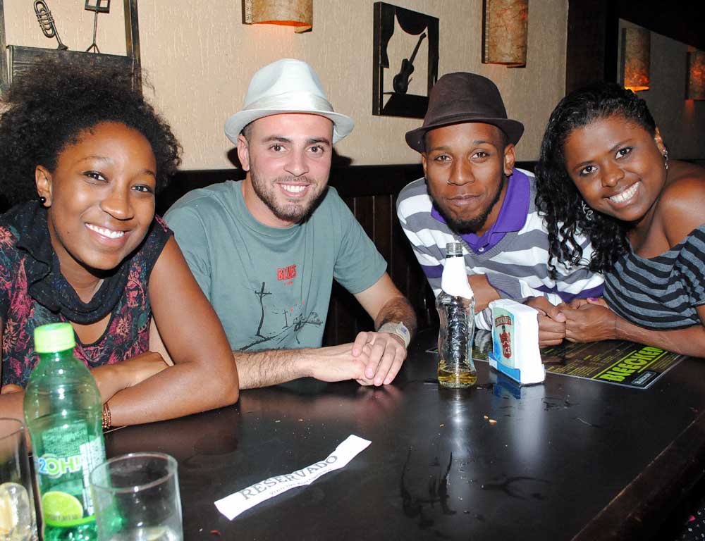 Sábado foi dia de Grooveria no palco do Bleecker St. Sábado foi dia de Grooveria no palco do Bleecker St.