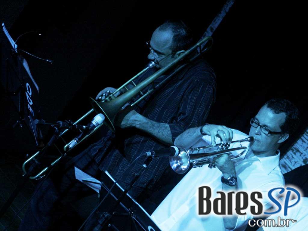 Banda Oito do Bem (Derico - Programa do Jô) no The Orleans Banda Oito do Bem (Derico - Programa do Jô) no The Orleans