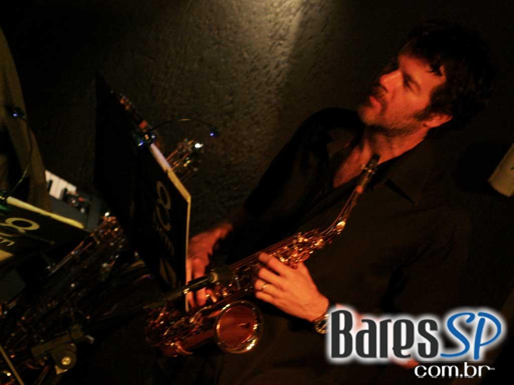 Banda Oito do Bem (Derico - Programa do Jô) no The Orleans Banda Oito do Bem (Derico - Programa do Jô) no The Orleans