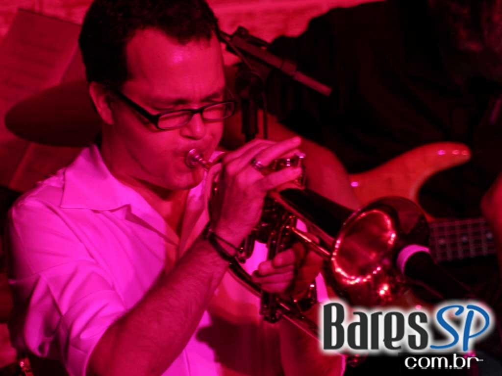 Banda Oito do Bem (Derico - Programa do Jô) no The Orleans Banda Oito do Bem (Derico - Programa do Jô) no The Orleans