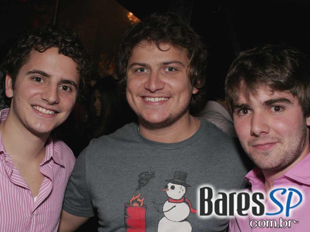 DJs Raphael Carneiro, Jason Salles e Marcel Colpanni animaram a noite de inauguração do Koo Club DJs Raphael Carneiro, Jason Salles e Marcel Colpanni animaram a noite de inauguração do Koo Club