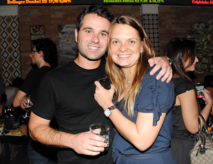 Wall Street Bar ofereceu happy hour descontraído na quarta-feira