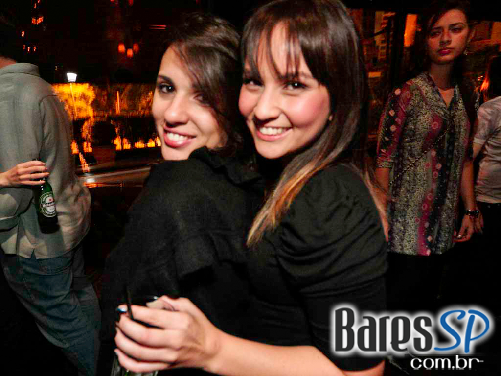 Véspera de feriado, teve noite Six Degrees no Lions Night Club Véspera de feriado, teve noite Six Degrees no Lions Night Club