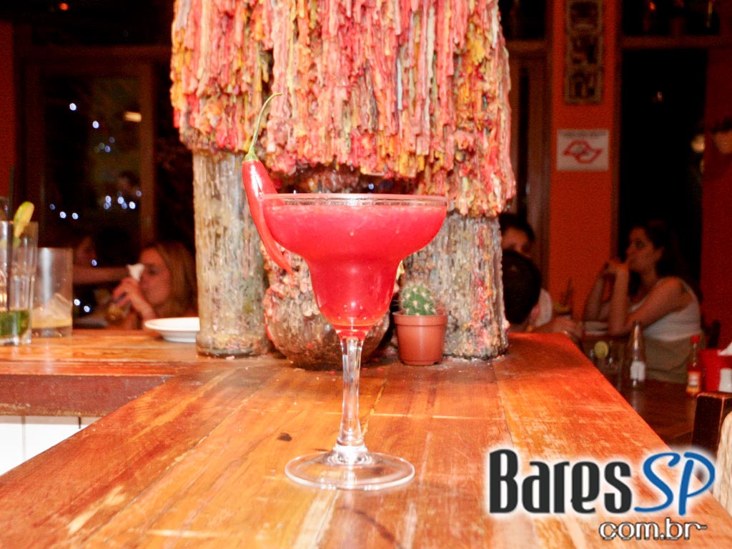 Habanero Bar das Américas ofereceu culinária mexicana e um gelado chopp - Ação Unisal 2011