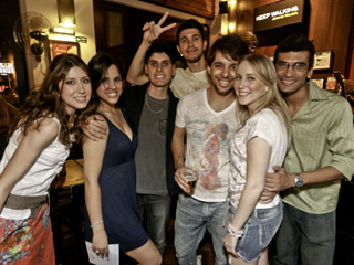 Banda Detrox se apresentou nesta sexta no Aldeia da Villa - Ação Unisal 2011