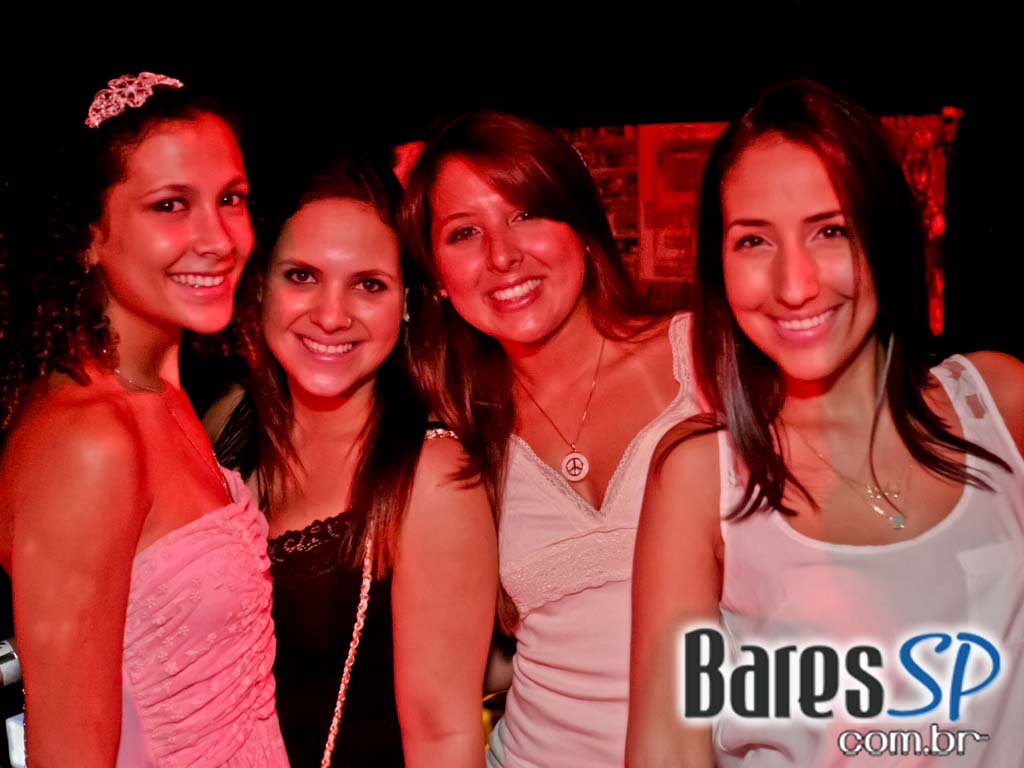 Clash Club realizou a festa Chocolate na véspera de feriado Clash Club realizou a festa Chocolate na véspera de feriado