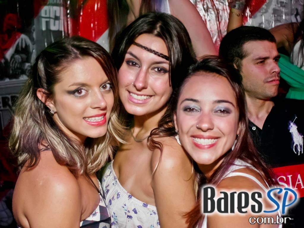 Clash Club realizou a festa Chocolate na véspera de feriado Clash Club realizou a festa Chocolate na véspera de feriado