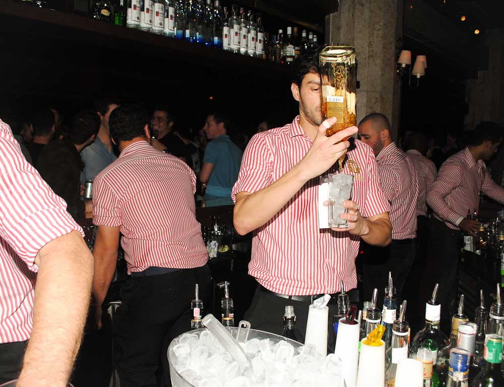 Festa Ultralions animou a sexta-feira do Lions Nightclub Festa Ultralions animou a sexta-feira do Lions Nightclub